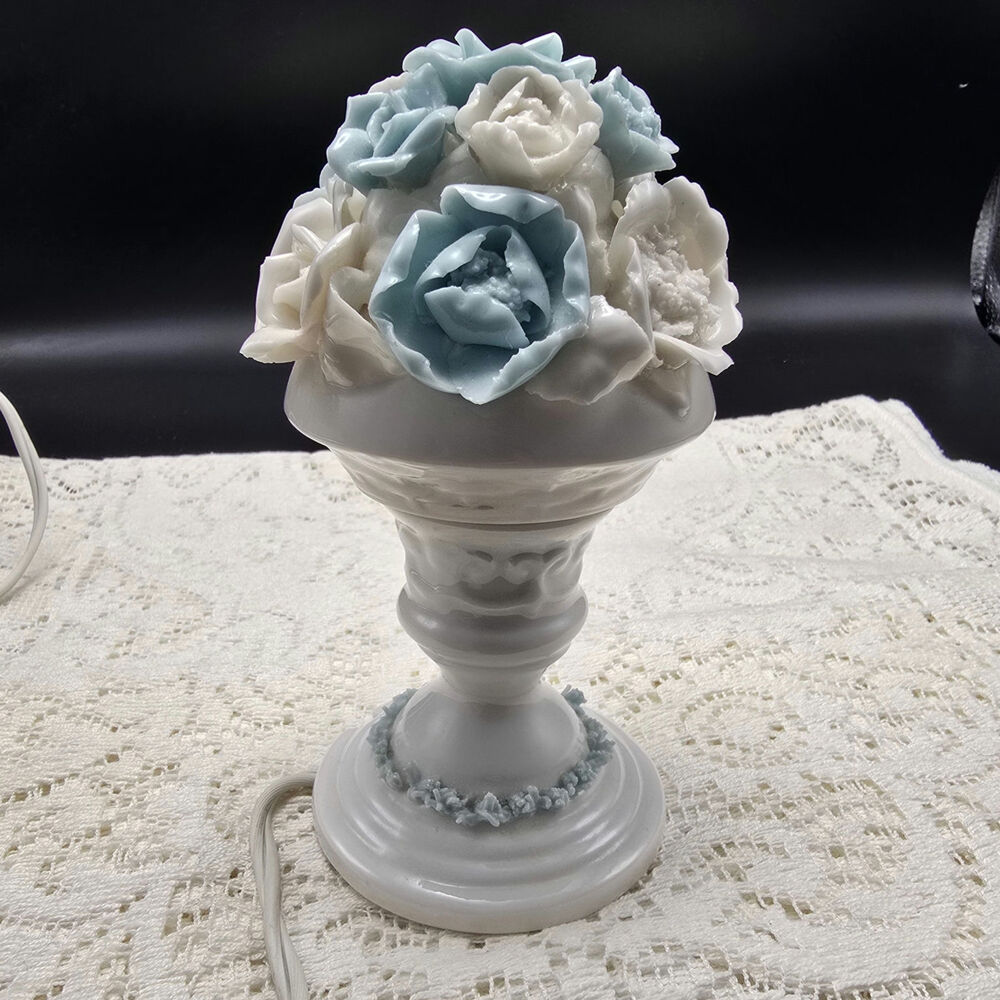Vintage I W Rice Japanese Rose Lamp beautiful night light